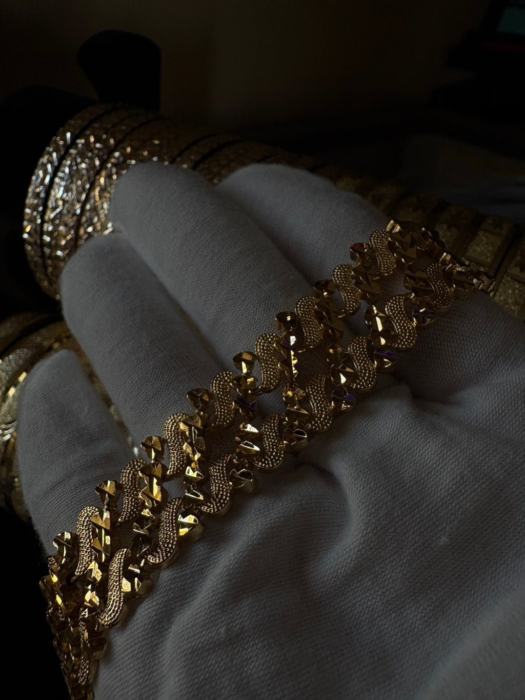 Gold Knot | 24K Gold Bracelet