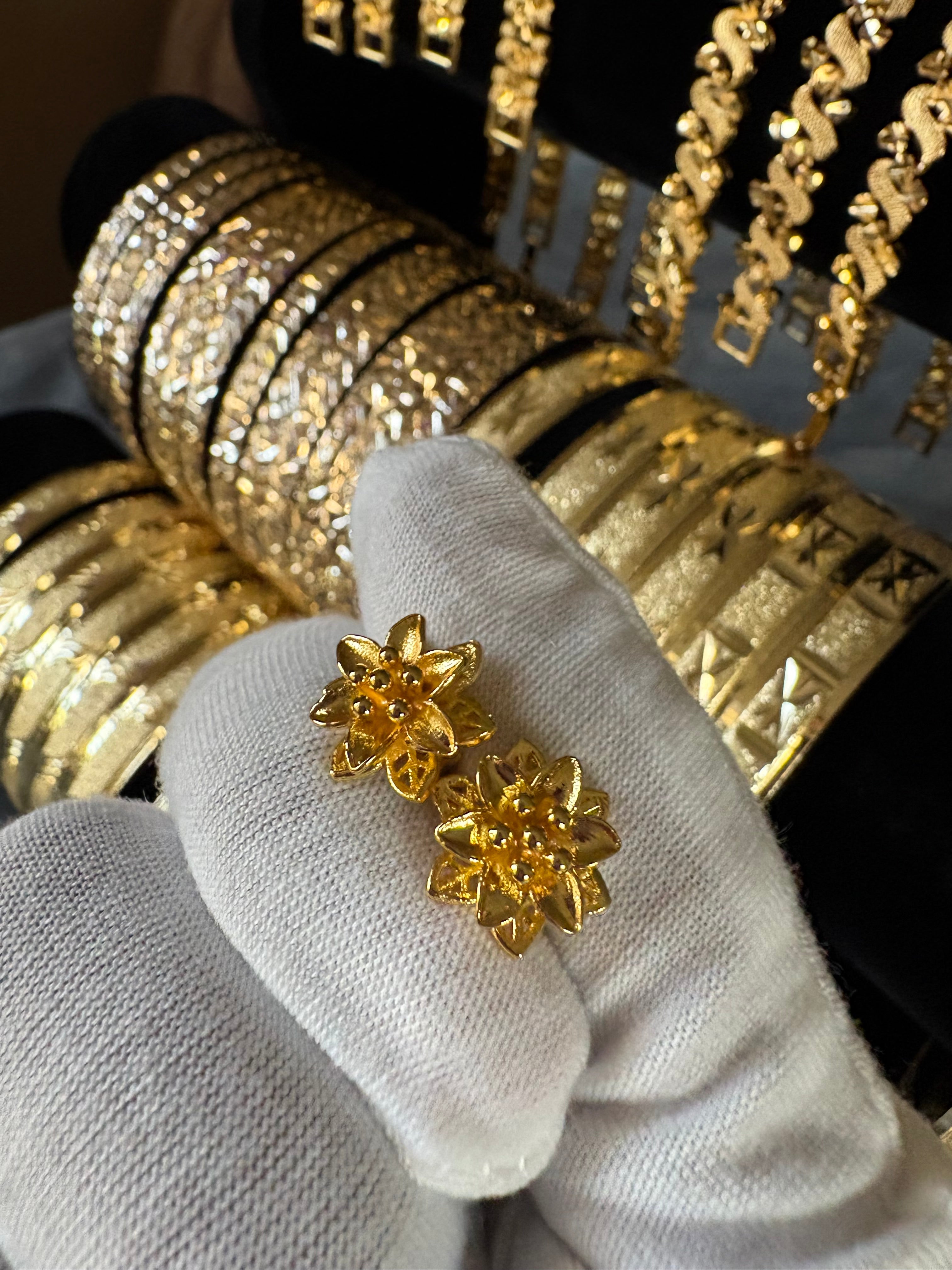 Golden bloom | 24K Gold Flower Stud Earrings